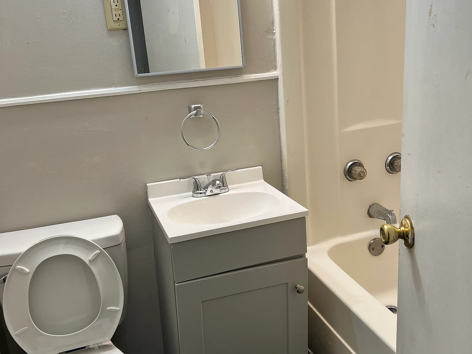 4 bed, 1850 sqft, $1,575 — Photo 3