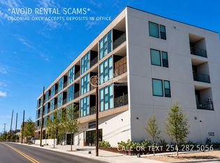 1322 E 12th St #401, Austin, TX 78702