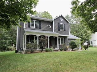 927 Main St, Clifton Park, NY 12065