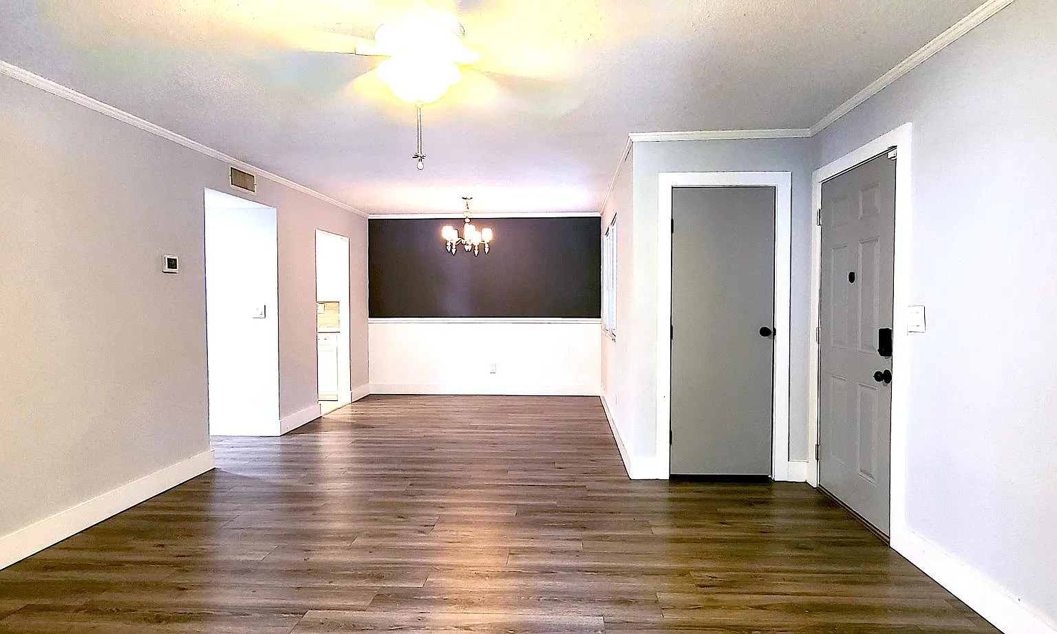 2 bed, 1003 sqft, $1,380 — Photo 2