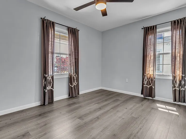 6415 W 87th St — Photo 21