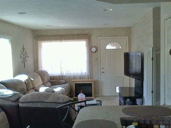 4th image of 7311 Sportsman Dr