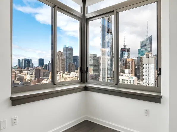 35 West 33rd Street image 8 of 25