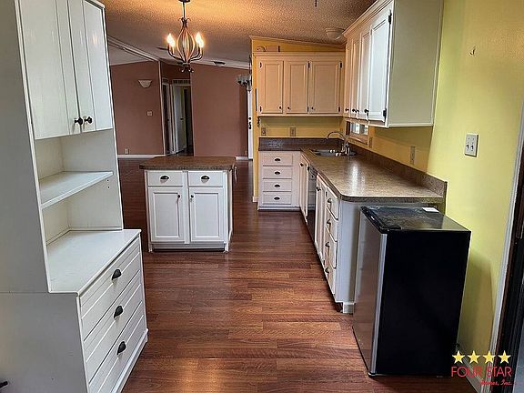 3rd image of 1233 La Flosita Dr