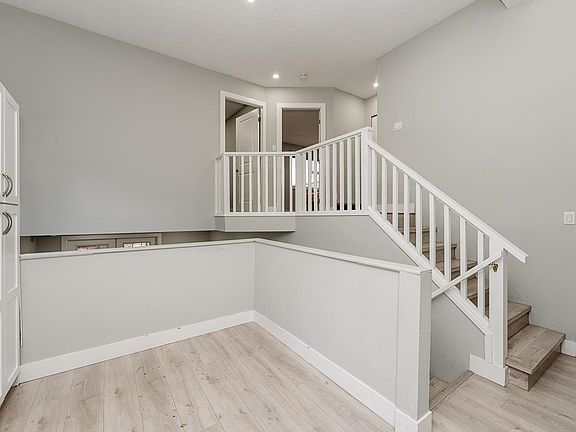 5th image of 8330 Sheaves Rd