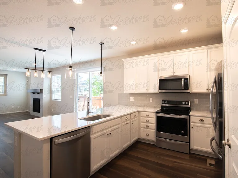 10294 E 59th Ave — Photo 13