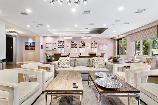 Rented by Safdie Realty Group | media 61