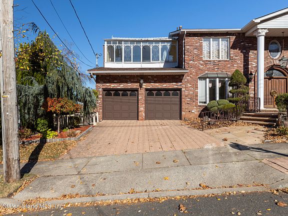 4th image of 111 Croak Ave