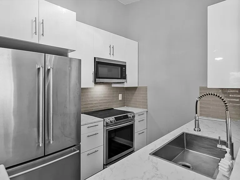 2653 Cottage Pl — Photo 10