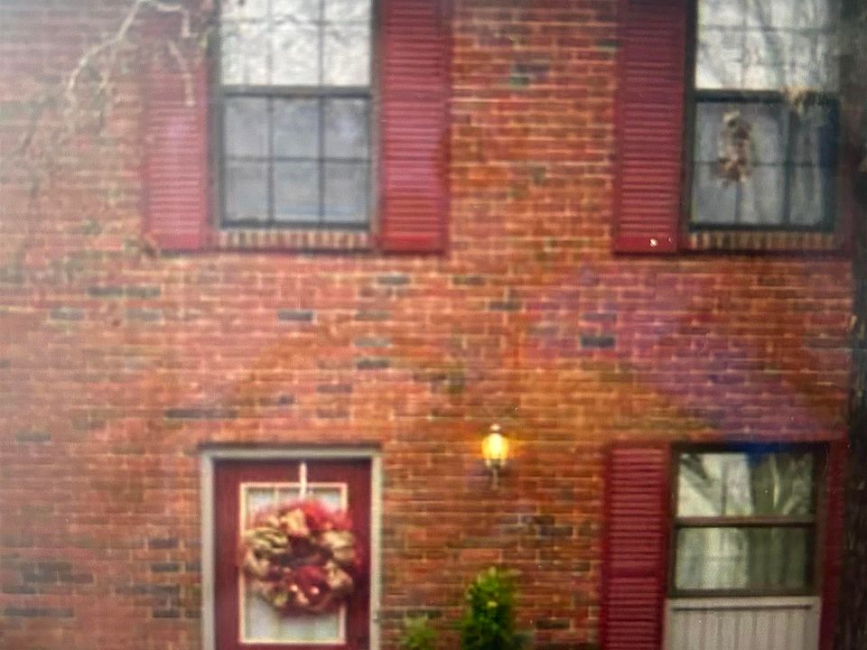 2nd image of 13-14 Timber Ridge Dr