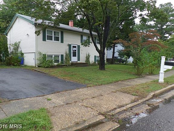 2nd image of 309 Garden Gate Ln
