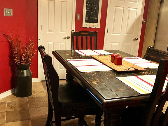 5th image of 2403 Jolinda Ln