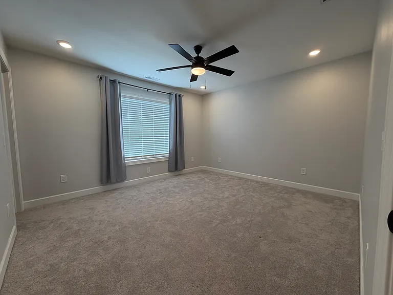 16 Wayside Ct — Photo 24
