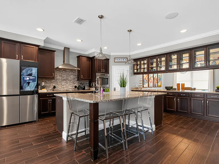 5522 Frontier Dr — Photo 7