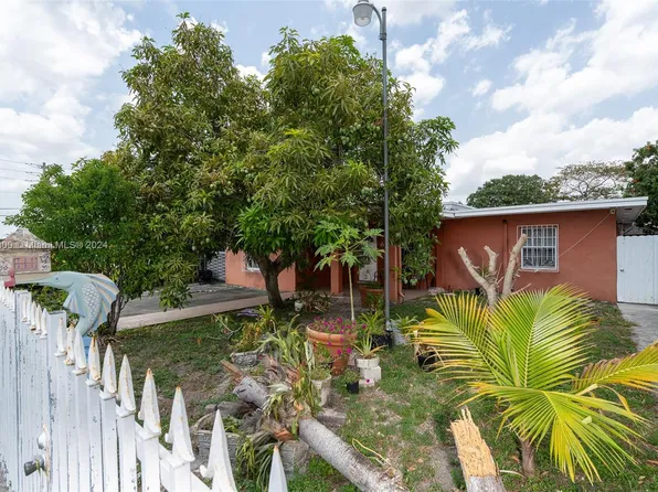 621 E 46th St, Hialeah, FL 33013