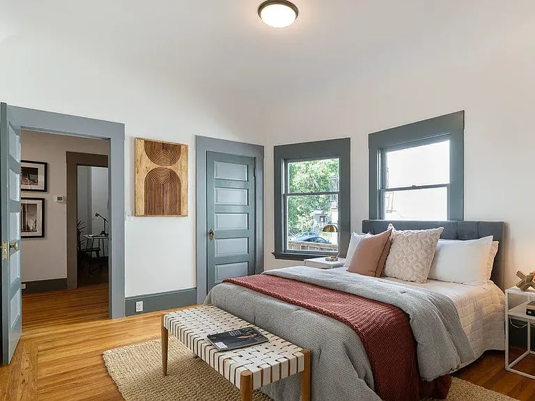 550 37th St #550 — Photo 7