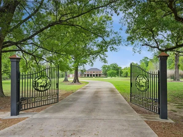 47442 River Rd, Hammond, LA 70401