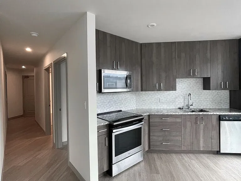 Lexington Apartments — Photo 47