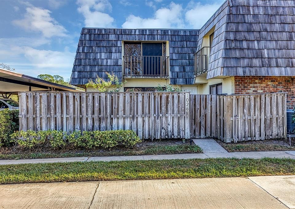 1st image of 1028 ROYAL OAK BOULEVARD