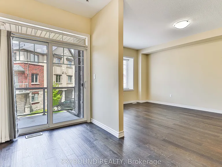2 Egleston Ln — Photo 7