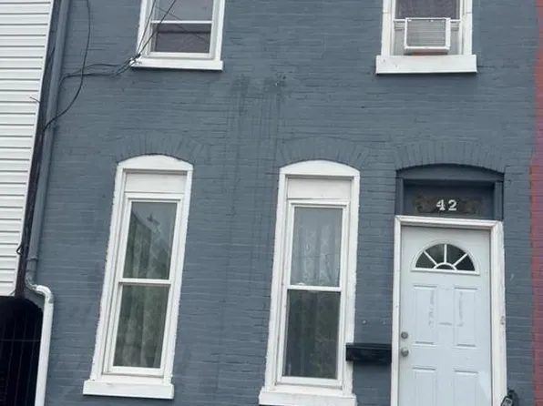 42 Maple St, Reading, PA 19602