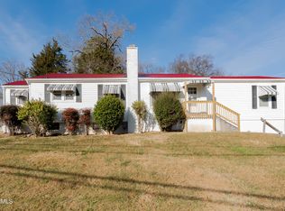 5840 Grove Dr, Knoxville, TN 37918