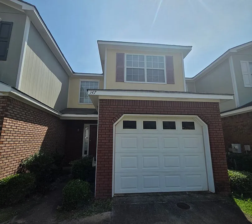 147 S Springview Dr