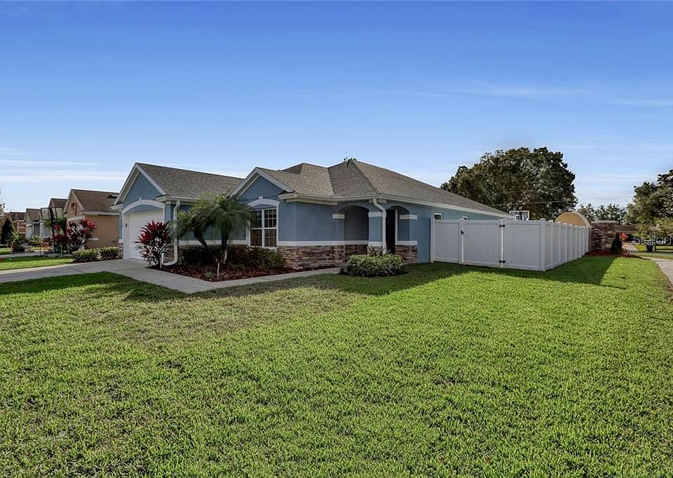 1st image of 680 Michigan Estates Cir