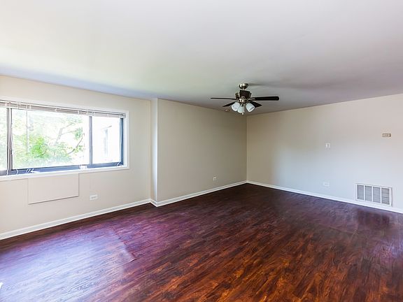 3rd image of 6401 N Damen Ave APT 2B
