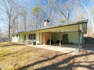 927 Carvers Ln, Sevierville, TN 37876