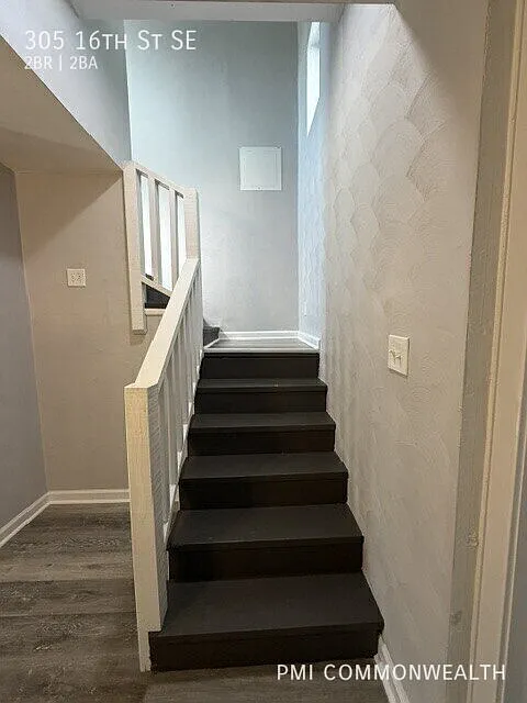 2 Bed / 2 Bath Single Family (Available Now) — Photo 4