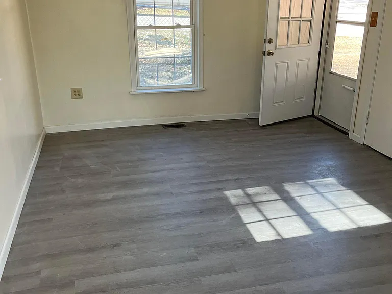 13 N Lakeview — Photo 4