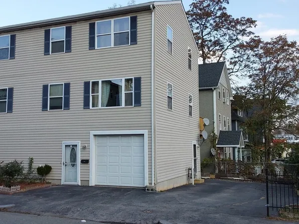 2-2C Kingsbury St, Worcester, MA 01610
