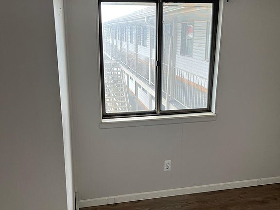 5th image of 24 W Shadbolt St #37
