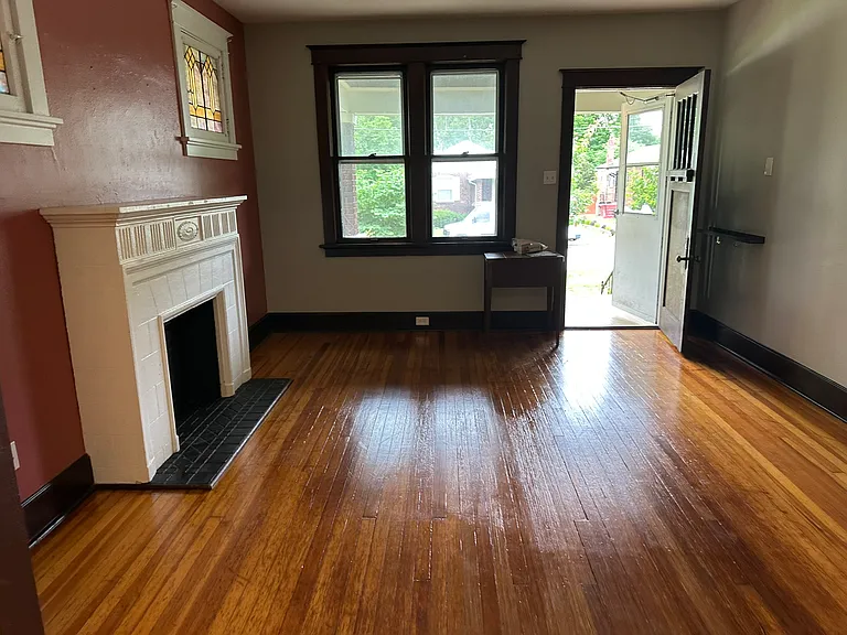 7509 Trenton Ave — Photo 2