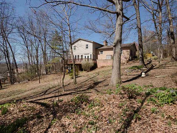 4th image of 1180 Nelson Dr