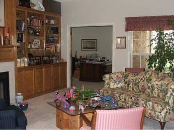 3rd image of 4911 Bay Oaks Ct
