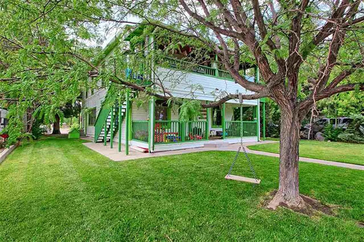 Building Photo - 220 S Bower Ave