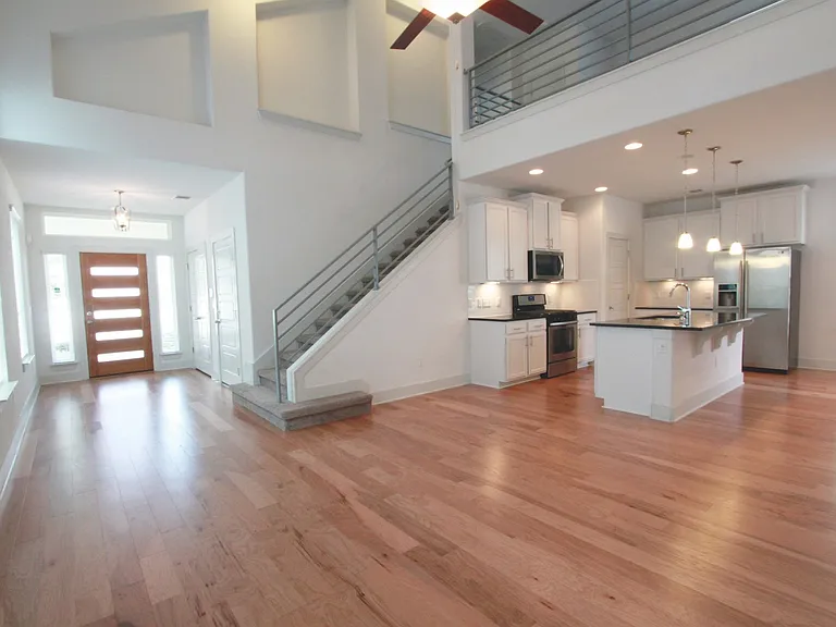 1507 Homespun Rd — Photo 8