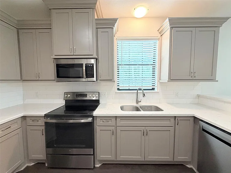 18397 Old Houston Rd — Photo 10