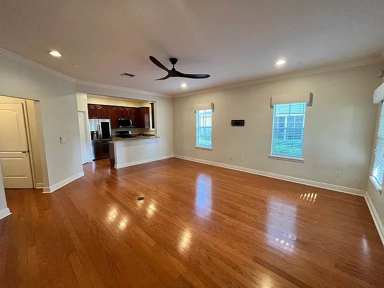 820 Ellwood Ave #A — Photo 5