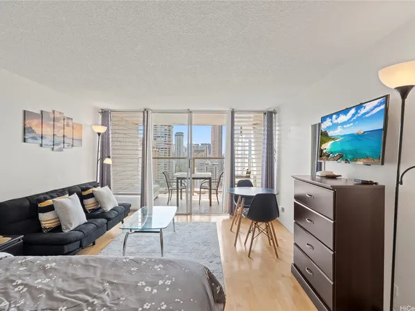 445 Seaside Ave APT 1814, Honolulu, HI 96815