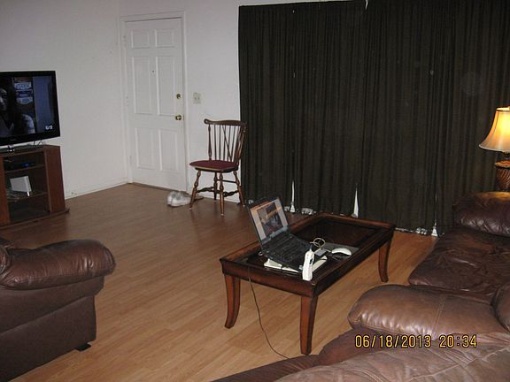3rd image of 1426 Thames Ln