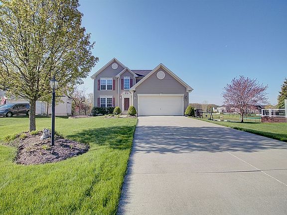 2nd image of 4646 Riverrock Way