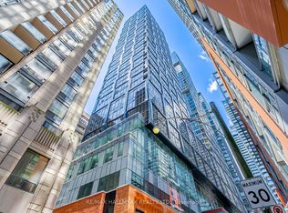 15 Mercer St #419, Toronto, ON M5V 0T8
