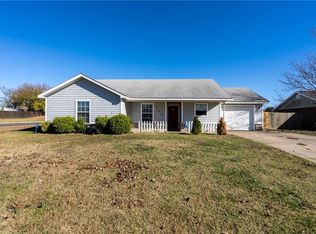 101 S Melody St, Lowell, AR 72745