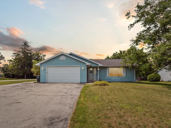 536 Danielson Dr, Darien, WI 53114