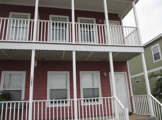 2501 Esplanade St #B, Ocean Springs, MS 39564