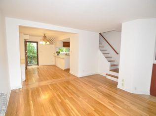 3991 48th St, Long Island City, NY 11104