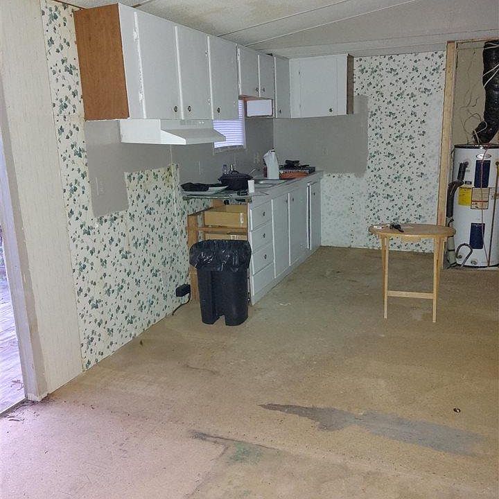 2nd image of 5124 Dixonville Rd